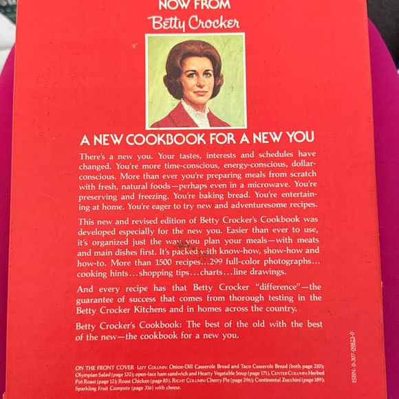 Vintage Betty Crocker's Cookbook 60's 1969 First Printing New Revised Edition - Picture 4 of 4
